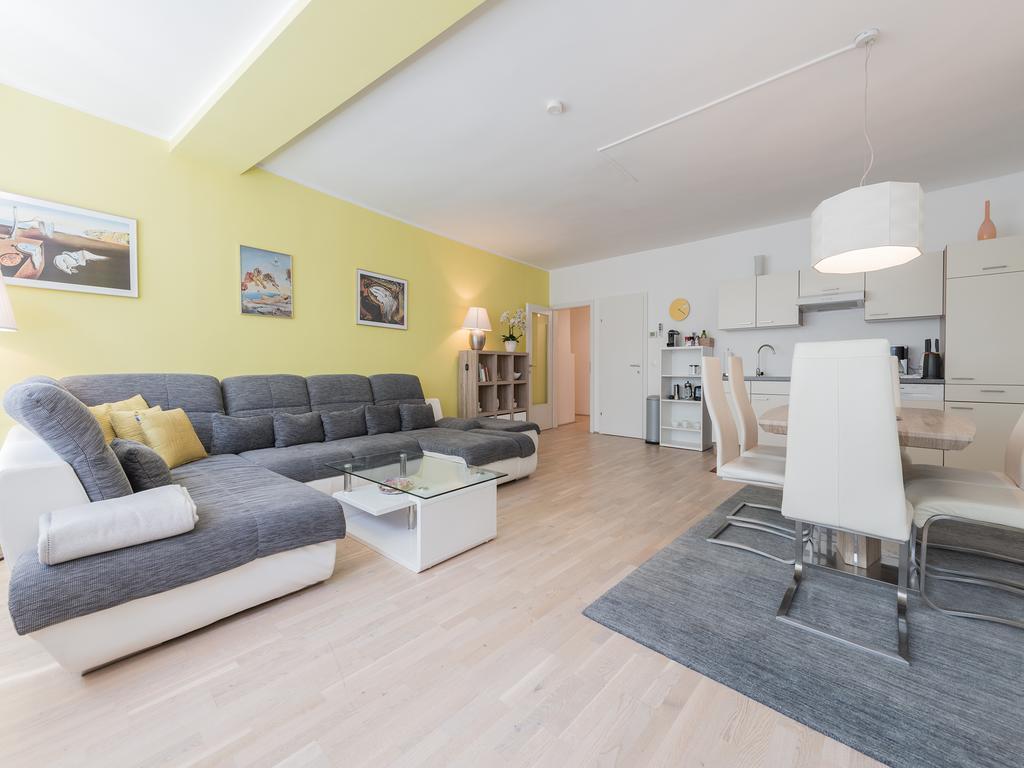 Christian Apartments Oper - Contactless Check In Vienna Exterior photo