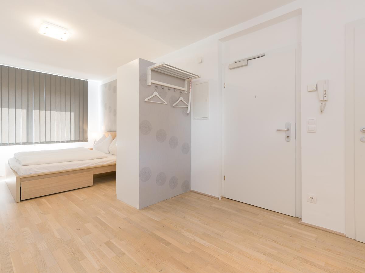 Christian Apartments Oper - Contactless Check In Vienna Exterior photo